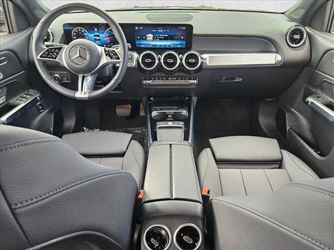 Used 2026 Mercedes-Benz GLB 250 image 16