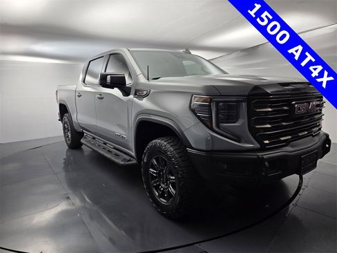 Used 2024 GMC Sierra 1500 AT4X image 3