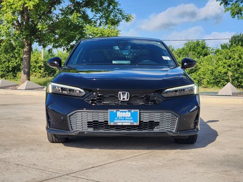 Used 2025 Honda Civic Sport image 2
