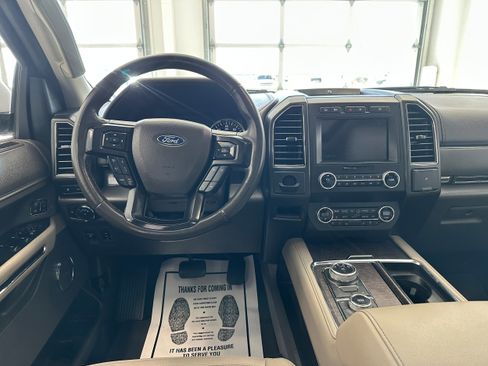 Used 2019 Ford Expedition Limited w/ Equipment Group 301A AWD/4WD image 20
