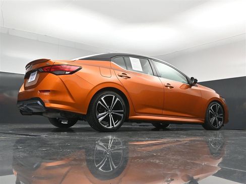 Used 2020 Nissan Sentra SR w/ Premium Package FWD image 31