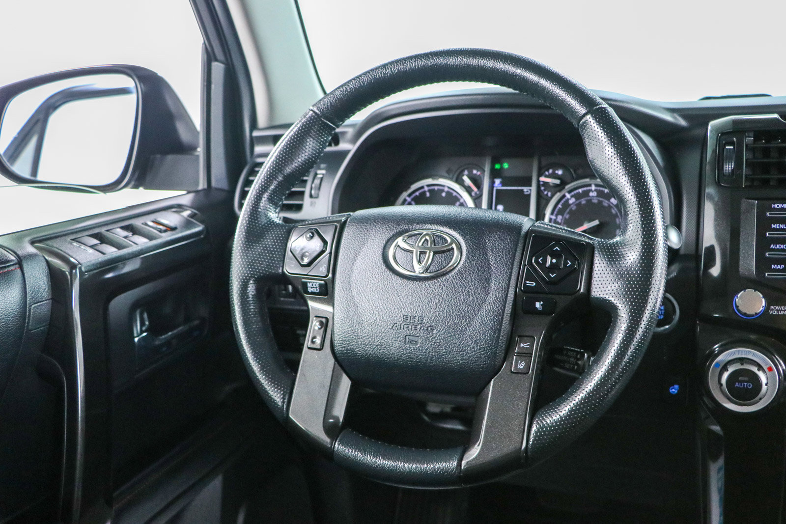 Used 2024 Toyota 4Runner TRD Pro AWD/4WD image 13