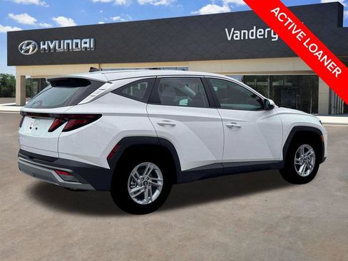 New 2026 Hyundai Tucson SE image 9