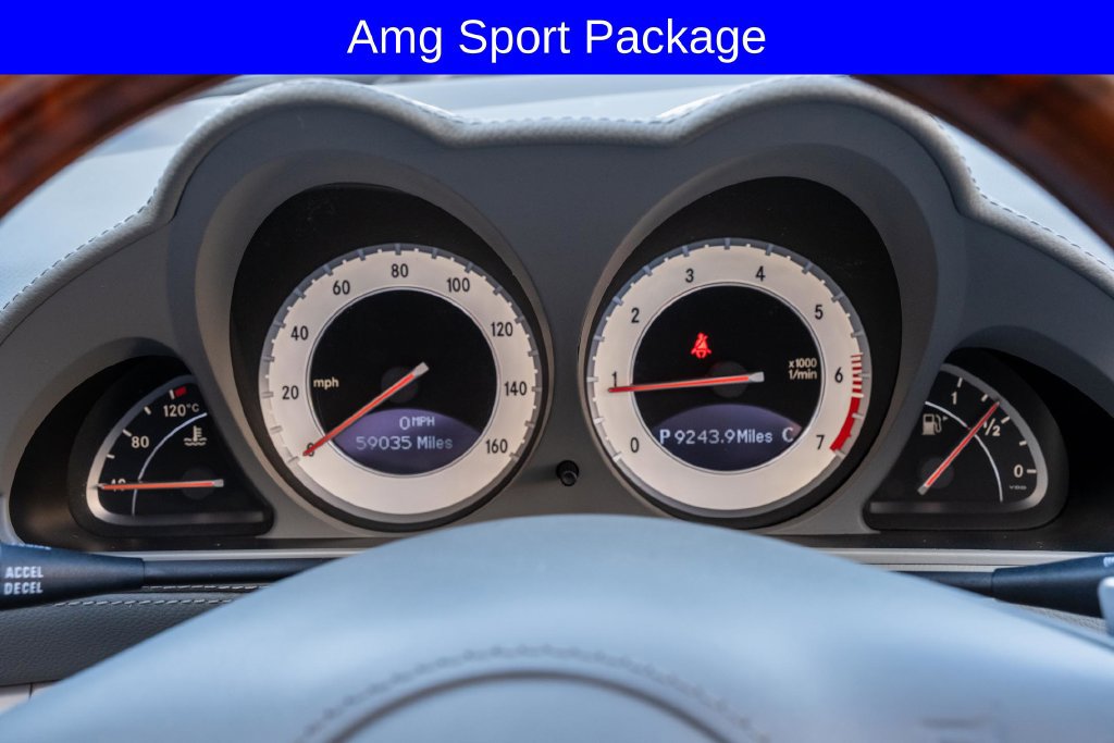 Used 2011 Mercedes-Benz SL 550 image 4