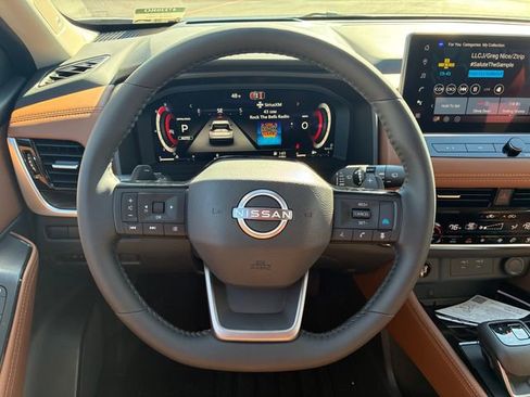 New 2026 Nissan Rogue Platinum w/ Platinum Premium Package image 16