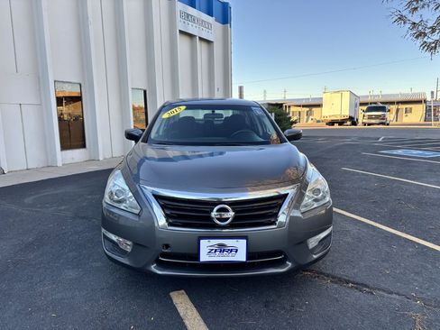 Used 2015 Nissan Altima 2.5 S w/ Power Driver Seat Package image 2