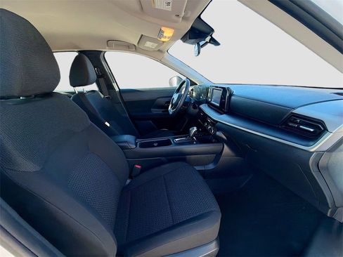 Used 2025 Nissan Kicks S image 28