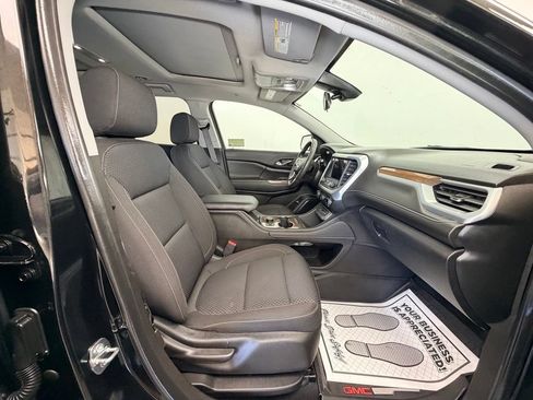 Used 2023 GMC Acadia SLE w/ Infotainment Package AWD/4WD image 11