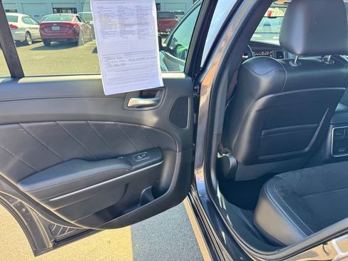 Used 2023 Dodge Charger R/T w/ Plus Group RWD image 33