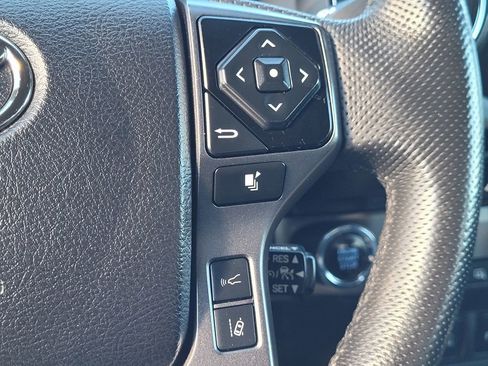 Used 2022 Toyota Tacoma TRD Sport w/ TRD Premium Sport Package image 20