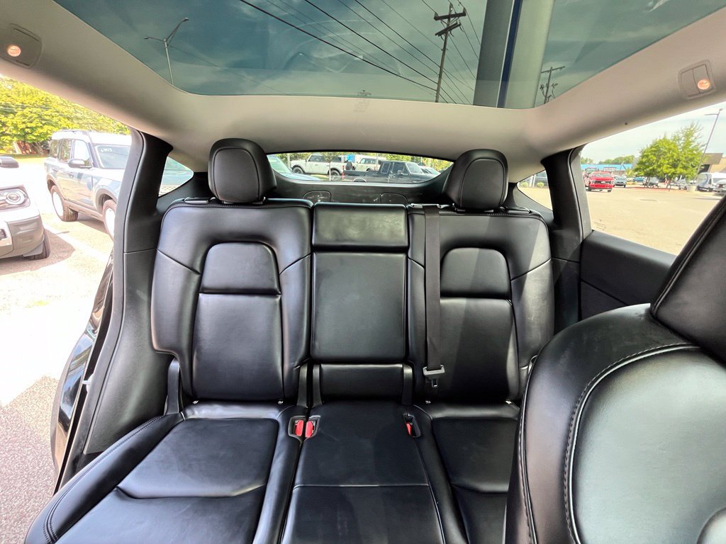 Used 2024 Tesla Model Y Long Range AWD/4WD image 14