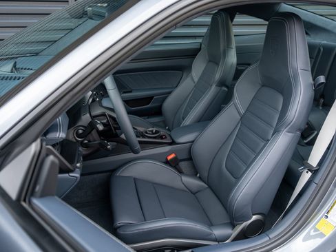 New 2026 Porsche 911 Carrera GTS image 5