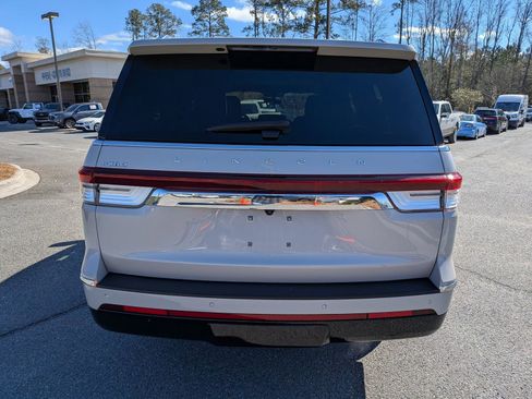 Certified 2022 Lincoln Navigator L Reserve image 5