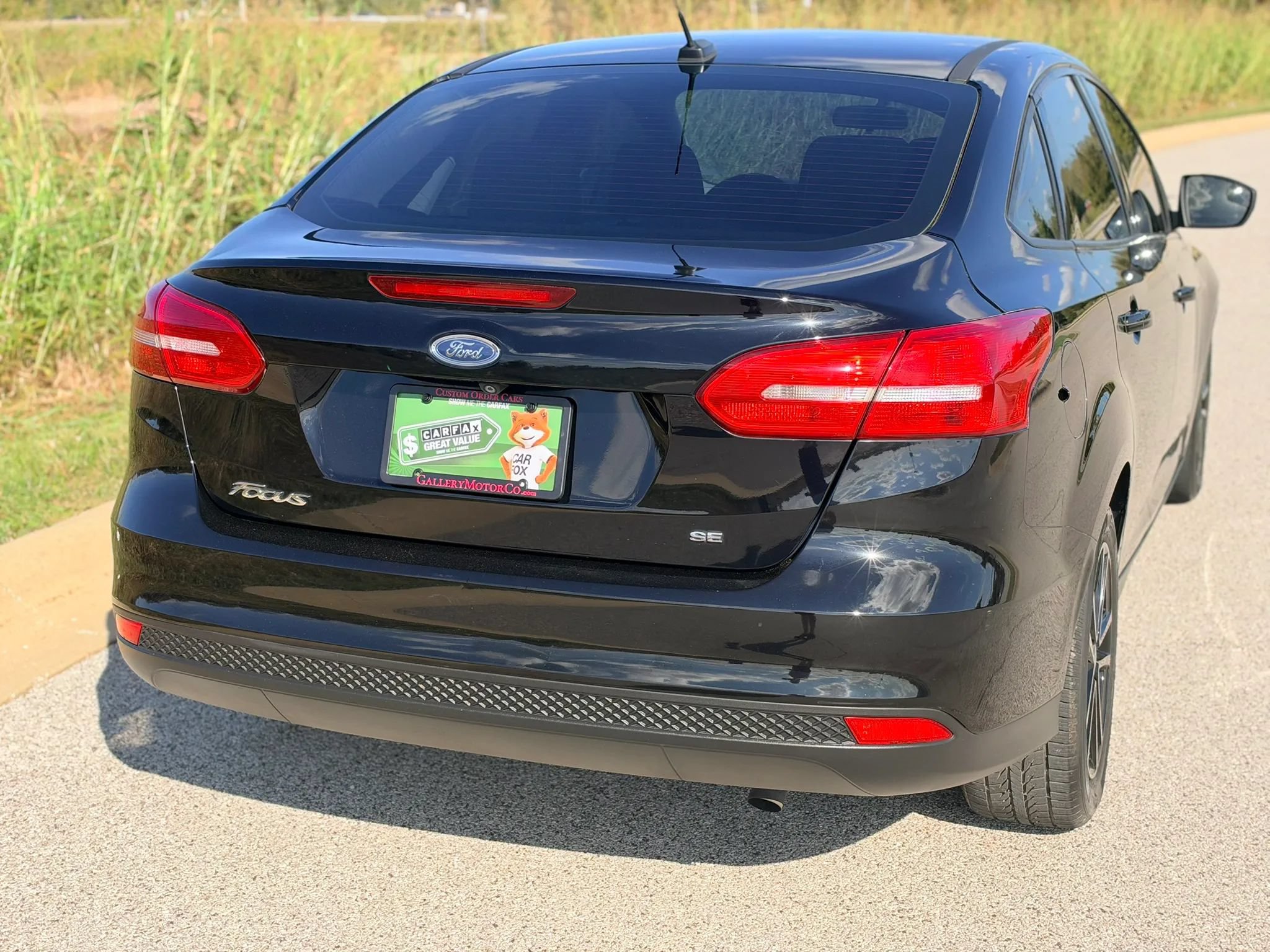 Used 2018 Ford Focus SE FWD image 32