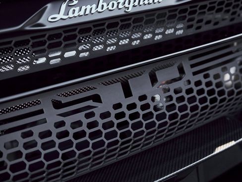 Used 2023 Lamborghini Huracan STO image 20