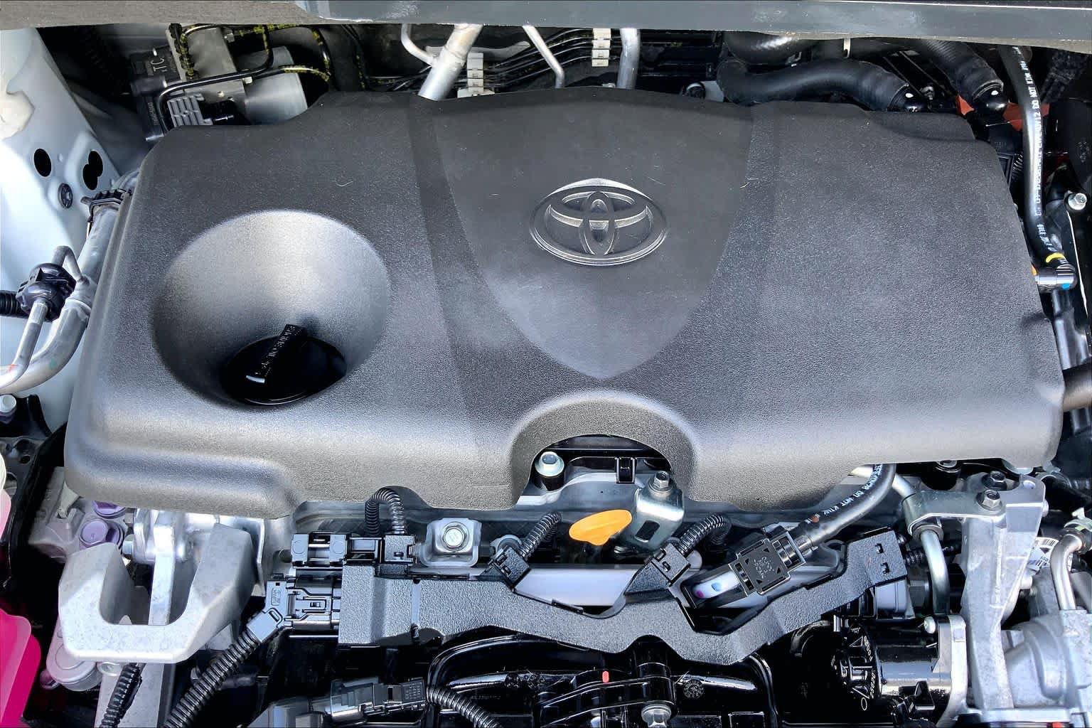 Used 2021 Toyota Sienna XLE w/ XLE Plus Package FWD image 32