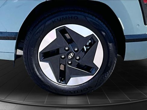 Used 2024 Hyundai Kona Limited FWD image 36