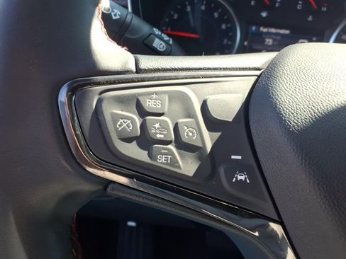 Used 2023 Chevrolet Equinox RS AWD/4WD image 19
