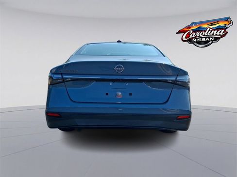 Used 2026 Nissan Sentra SV w/ SV Convenience Package FWD image 5