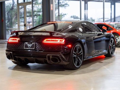 Used 2022 Audi R8 V10 performance image 6