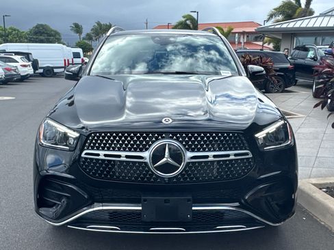 Used 2025 Mercedes-Benz GLE 450e 4MATIC w/ AMG Line Exterior image 2