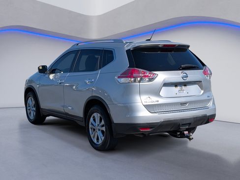 Used 2015 Nissan Rogue SV FWD image 7