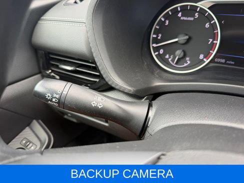Used 2023 Nissan Sentra SV FWD image 16