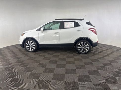 Used 2022 Buick Encore Preferred w/ Safety Package II image 4