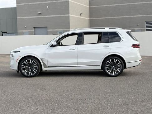 New 2026 BMW X7 xDrive40i AWD/4WD image 8