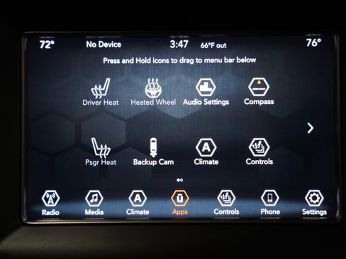 Used 2019 Jeep Grand Cherokee Laredo image 25