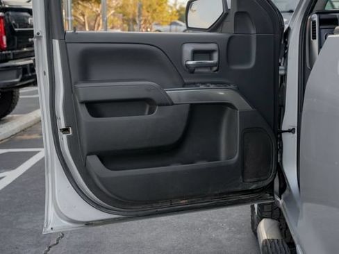 Used 2018 Chevrolet Silverado 1500 LT w/ All Star Edition AWD/4WD image 19