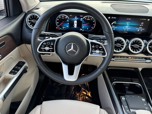 Certified 2023 Mercedes-Benz GLB 250 4MATIC image 28