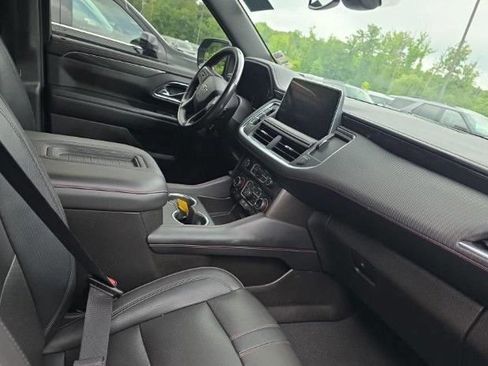 Used 2021 Chevrolet Suburban RST w/ Luxury Package AWD/4WD image 2