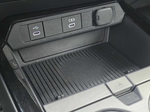 Used 2026 Toyota Prius Nightshade image 33