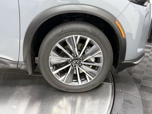 Certified 2027 INFINITI QX60 Luxe w/ Cargo Package FWD image 9
