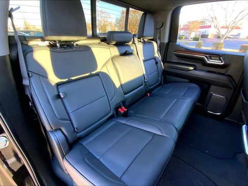 Used 2024 GMC Sierra 1500 Denali w/ Technology Package image 18