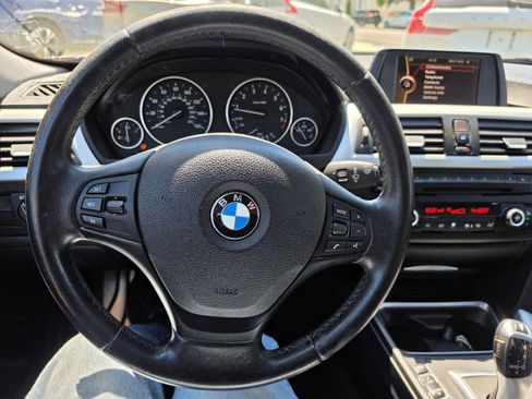 Used 2013 BMW 328i xDrive Sedan AWD/4WD image 18