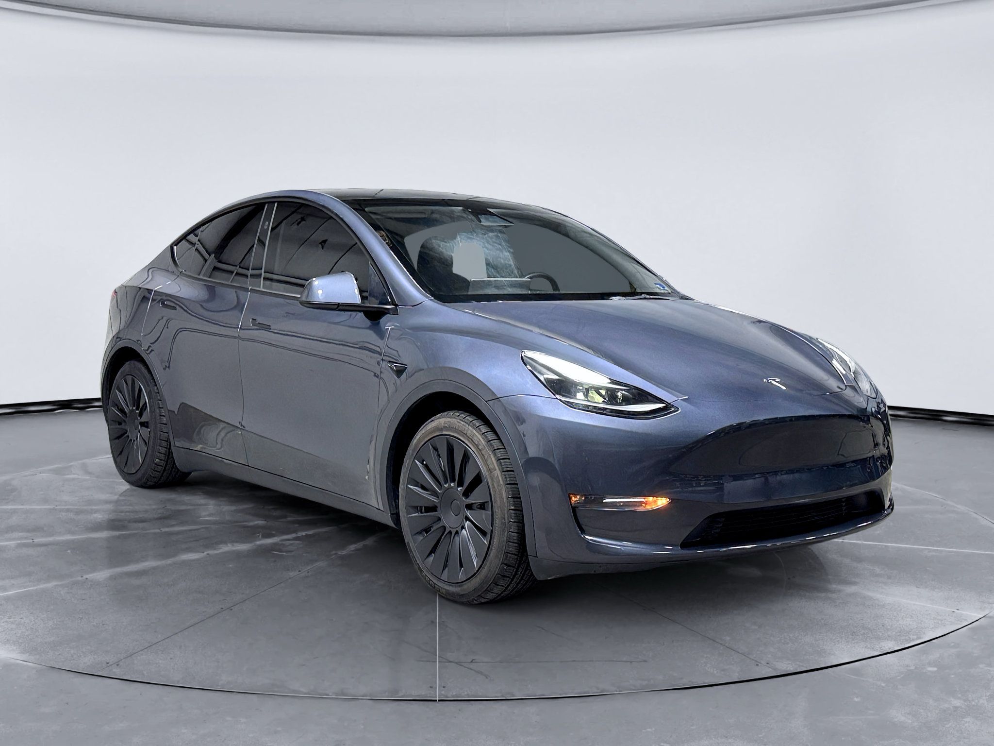 Used 2023 Tesla Model Y Long Range AWD/4WD image 4