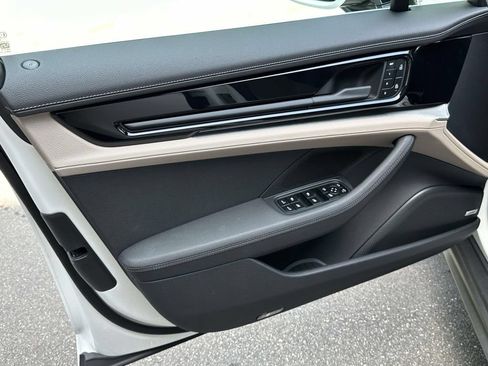 New 2026 Porsche Panamera 4 AWD/4WD image 17