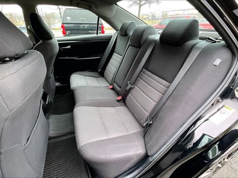 Used 2017 Toyota Camry LE image 20