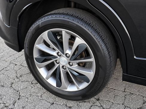Certified 2020 Buick Encore GX Preferred w/ Sport Touring Package FWD image 10