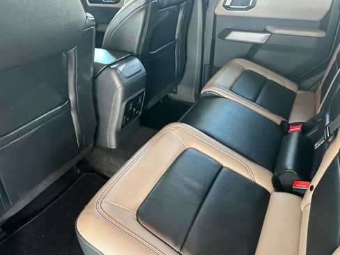 Used 2023 Ford Bronco Wildtrak AWD/4WD image 13