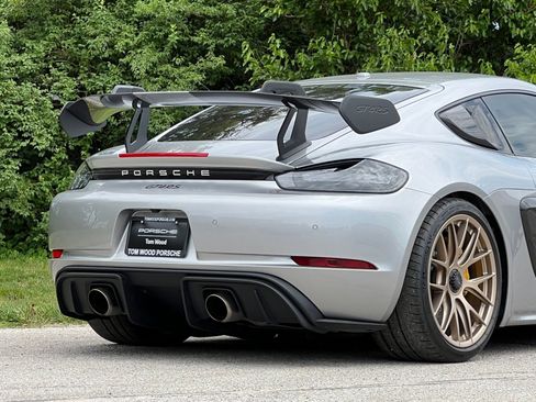 Certified 2024 Porsche 718 Cayman GT4 RS RWD image 10