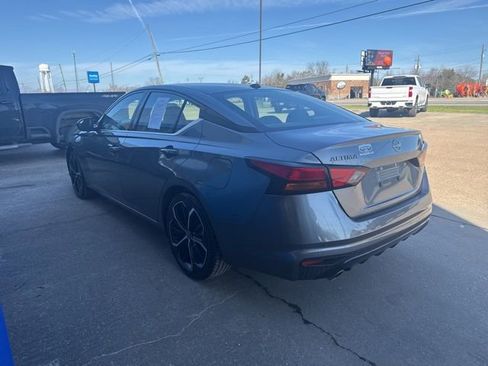 Used 2023 Nissan Altima 2.5 SR image 4