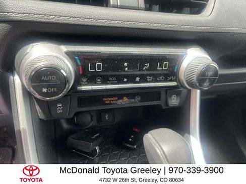 Used 2022 Toyota RAV4 XLE w/ Carpet Mat Package (TMS) AWD/4WD image 7