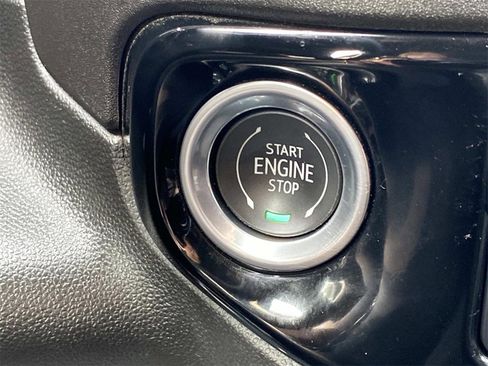 Used 2024 Chevrolet Silverado 2500 LT image 30