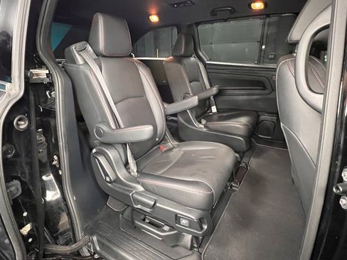 Used 2024 Honda Odyssey Sport image 10