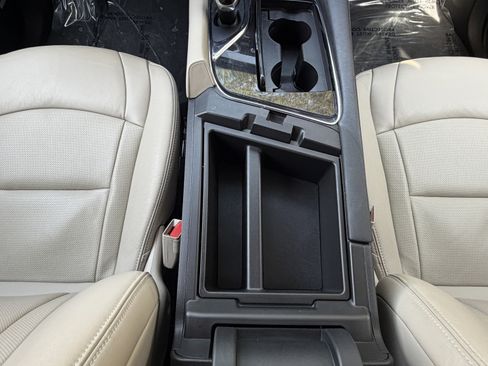 Used 2020 Buick Enclave Essence w/ Sound and Sites Package image 27