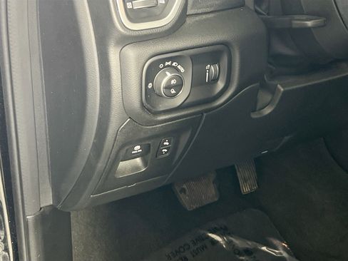 Used 2022 RAM 1500 Big Horn image 10