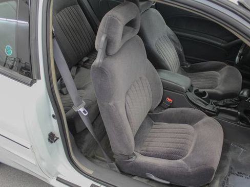 Used 2001 Pontiac Grand Am GT w/ Solid Value Appearance Pkg FWD image 20